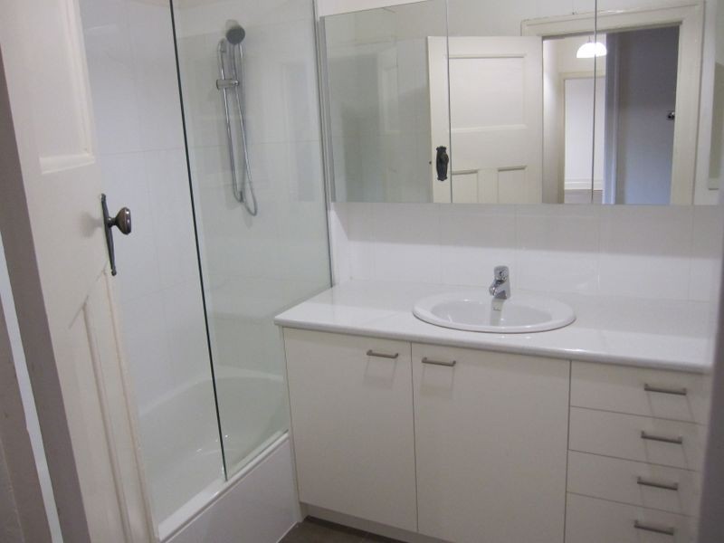 1/360 Carlisle Street, St Kilda East VIC 3183