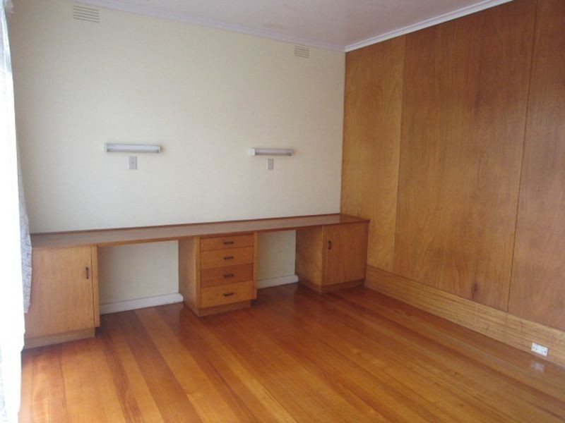 38 Francesco Street, Bentleigh East VIC 3165