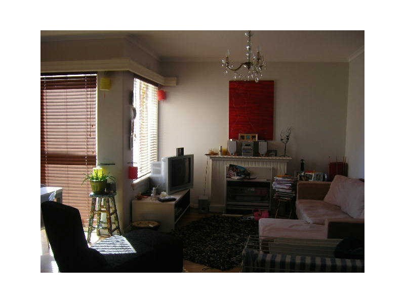 11/45a Ormond Esplanade, Elwood VIC 3184