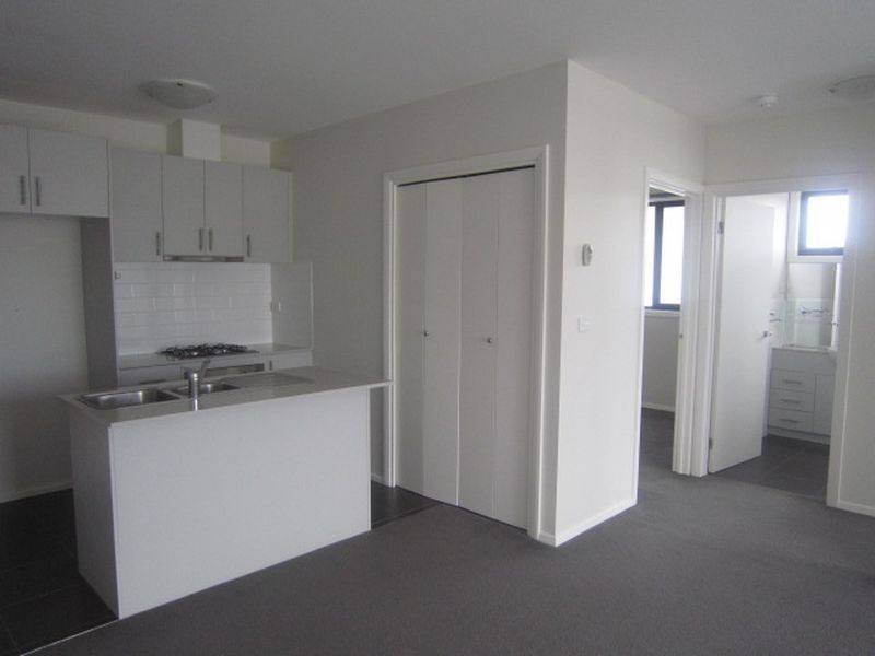 8/329 Neerim Road, Carnegie VIC 3163