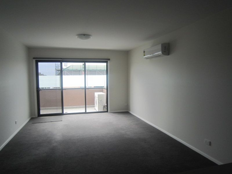 8/329 Neerim Road, Carnegie VIC 3163