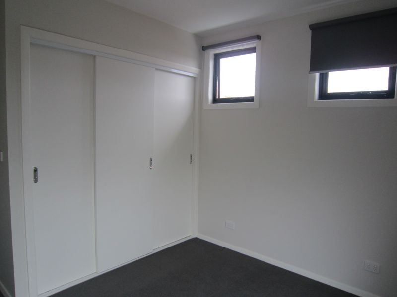 8/329 Neerim Road, Carnegie VIC 3163