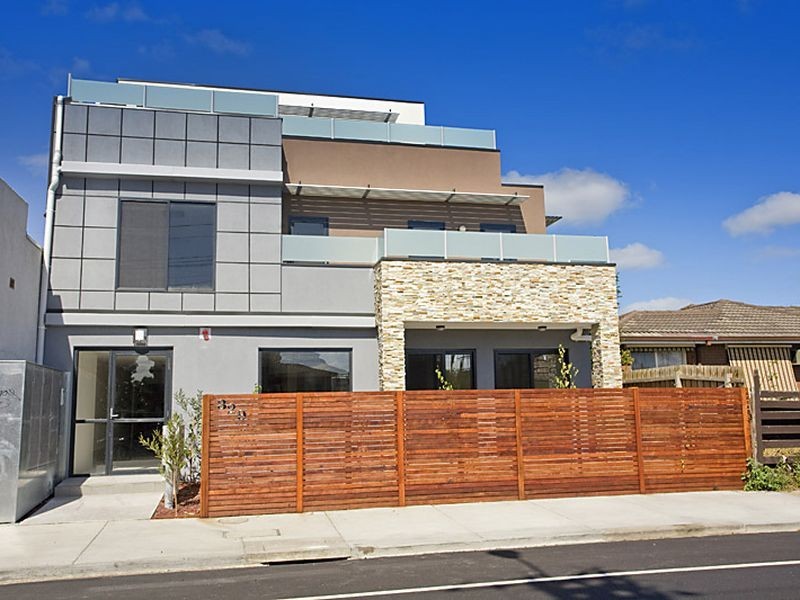 8/329 Neerim Road, Carnegie VIC 3163