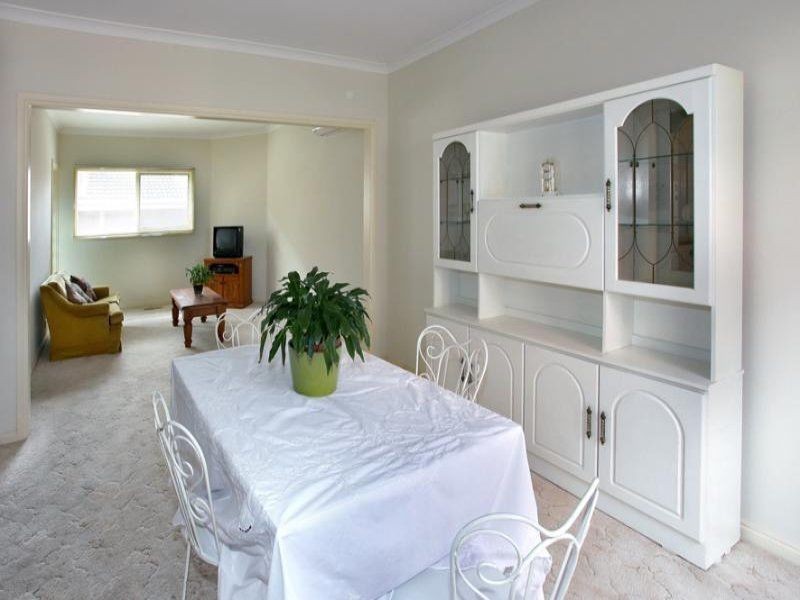 2/37 Woornack Road, Carnegie VIC 3163