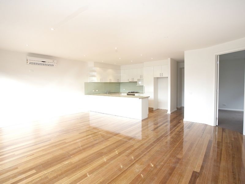 27 Leaburn Avenue, Caulfield North VIC 3161