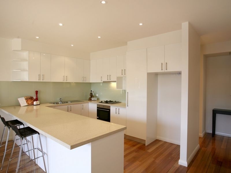 27 Leaburn Avenue, Caulfield North VIC 3161