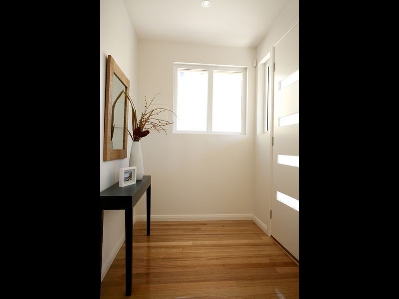 27 Leaburn Avenue, Caulfield North VIC 3161