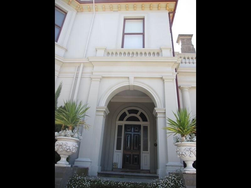4/1a Maysbury Avenue, Elsternwick VIC 3185