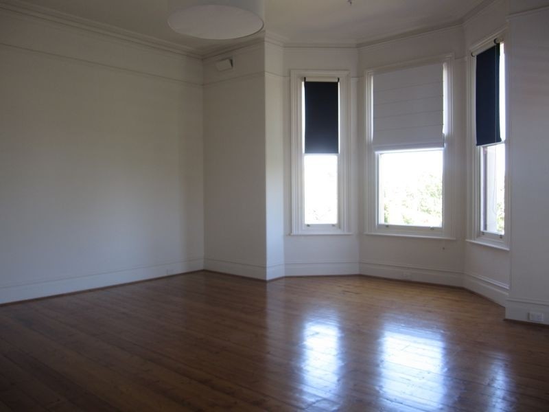 4/1a Maysbury Avenue, Elsternwick VIC 3185