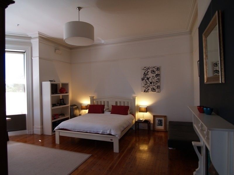 4/1a Maysbury Avenue, Elsternwick VIC 3185