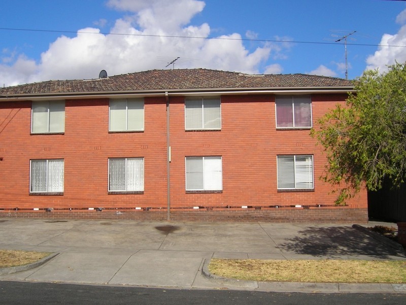 1/12 Cushing Avenue, Bentleigh VIC 3204