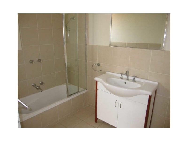 1/8 Younger Ave, Caulfield South VIC 3162