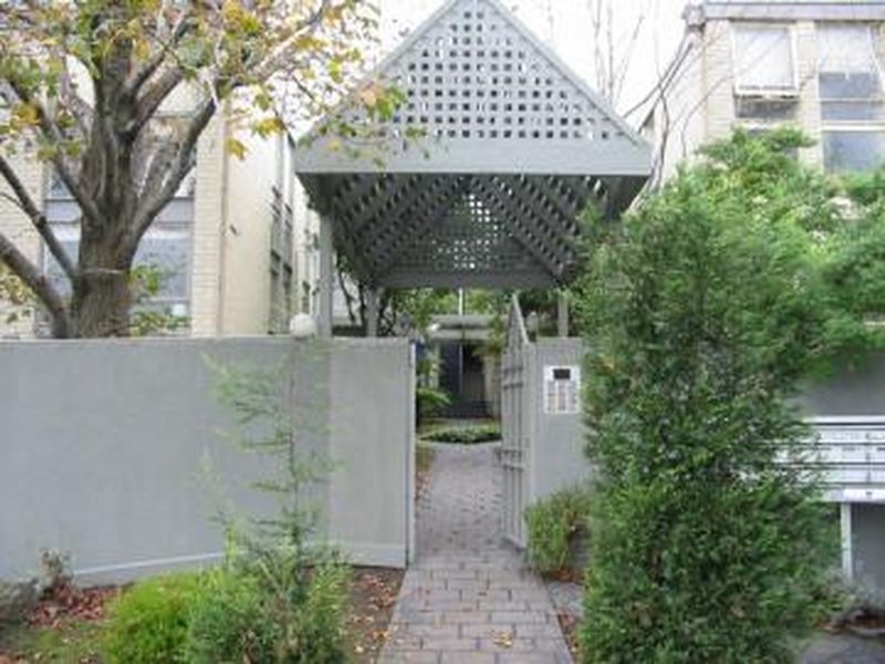 14/37 Nepean Highway, Elsternwick VIC 3185