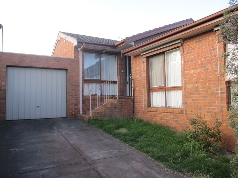 2/4 Curraweena Road, Caulfield South VIC 3162