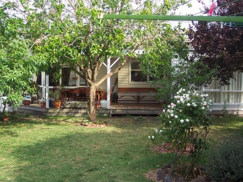 19 Bear Street, Mordialloc VIC 3195