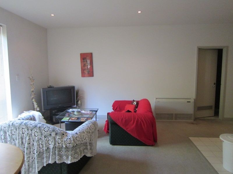 2/12 Acland Street, St Kilda VIC 3182