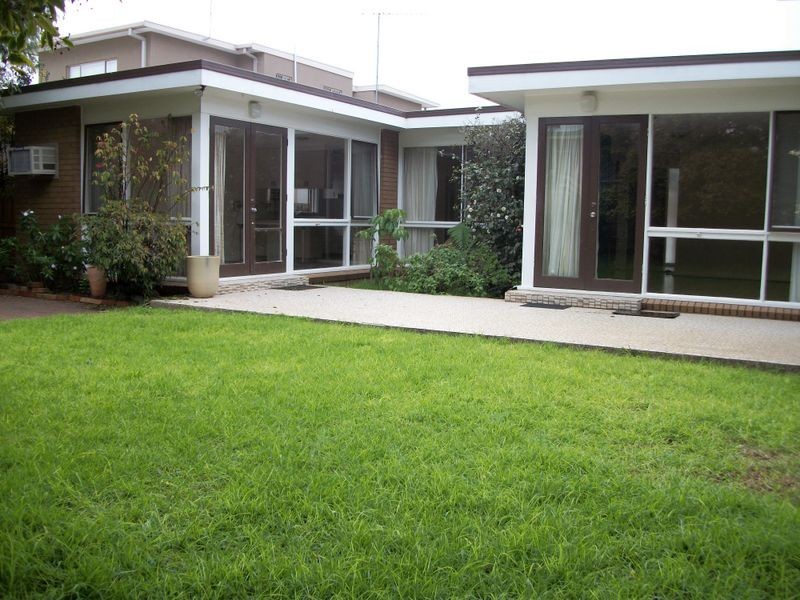 19 Bealiba Road, Caulfield South VIC 3162