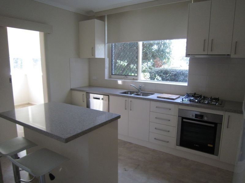 1/2 Victoria Street, Elsternwick VIC 3185