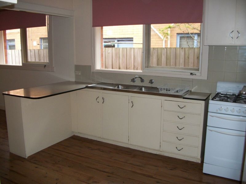 3/216 Kambrook Road, Caulfield North VIC 3161