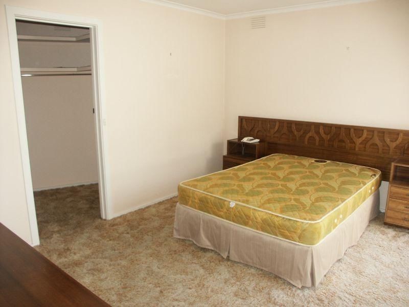 2/8 Wyuna Road, Caulfield North VIC 3161