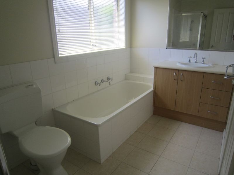 3/2 Georges Road, Ringwood VIC 3134