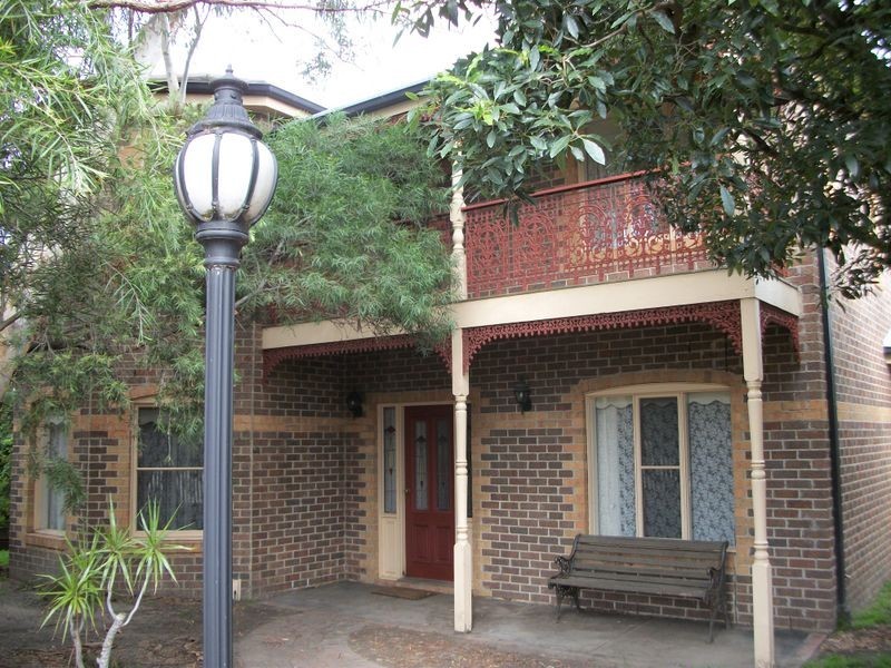 24 Downshire Road, Elsternwick VIC 3185