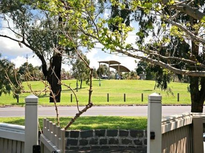 532 New Street, Brighton VIC 3186