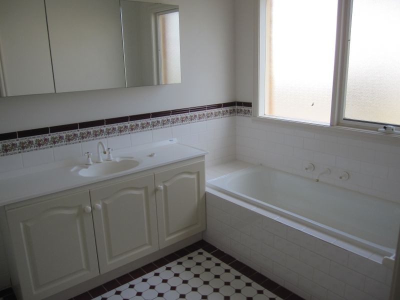 7 Rowan Street, Elsternwick VIC 3185