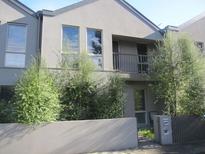 32 Millward Street, Brunswick VIC 3056