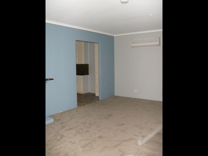 8 Norfolk Crescent, Frankston North VIC 3200