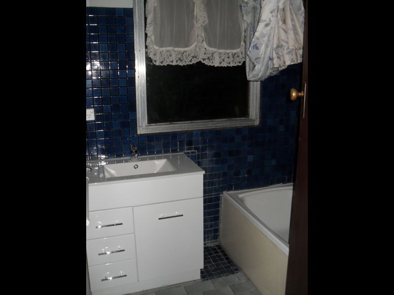 8 Norfolk Crescent, Frankston North VIC 3200