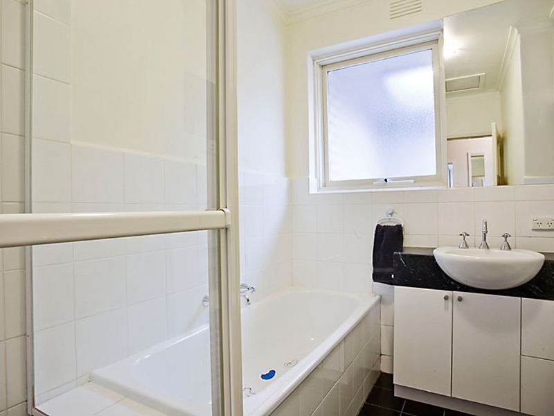 4/17 Moama Road, Malvern East VIC 3145