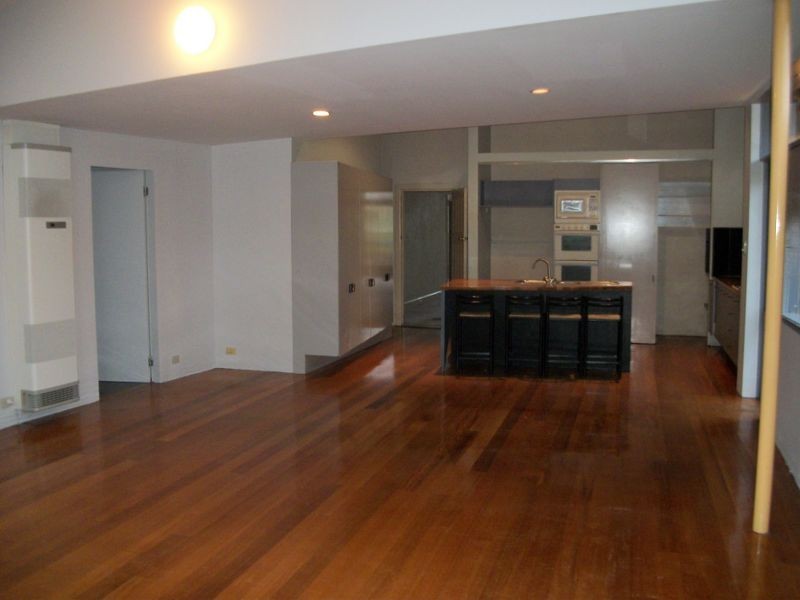 13 Dawson Avenue, Brighton VIC 3186