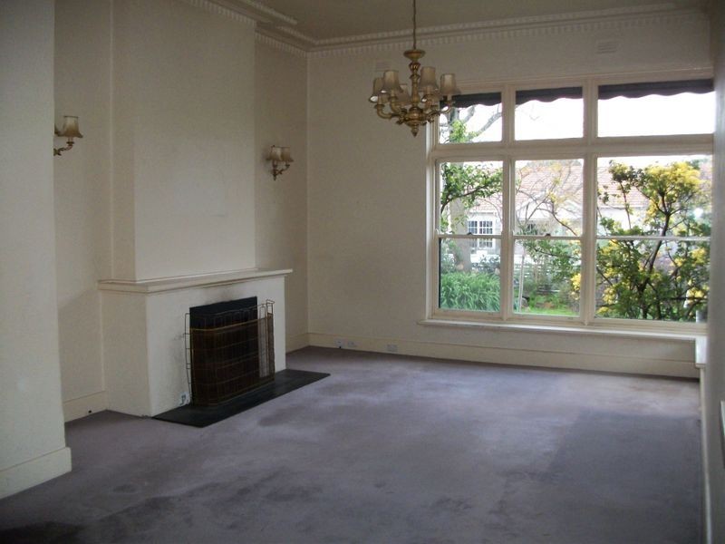 13 Dawson Avenue, Brighton VIC 3186