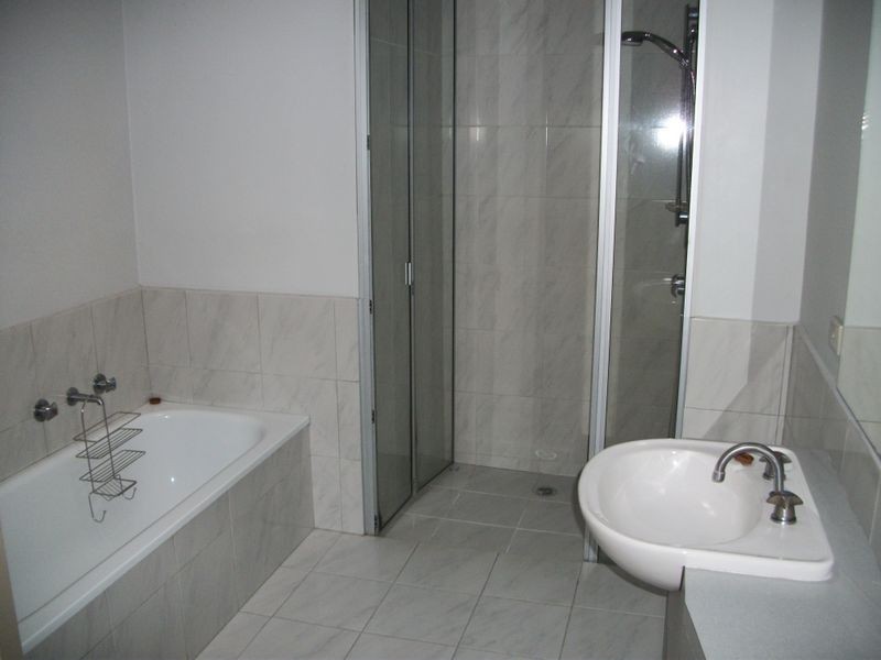 13 Dawson Avenue, Brighton VIC 3186