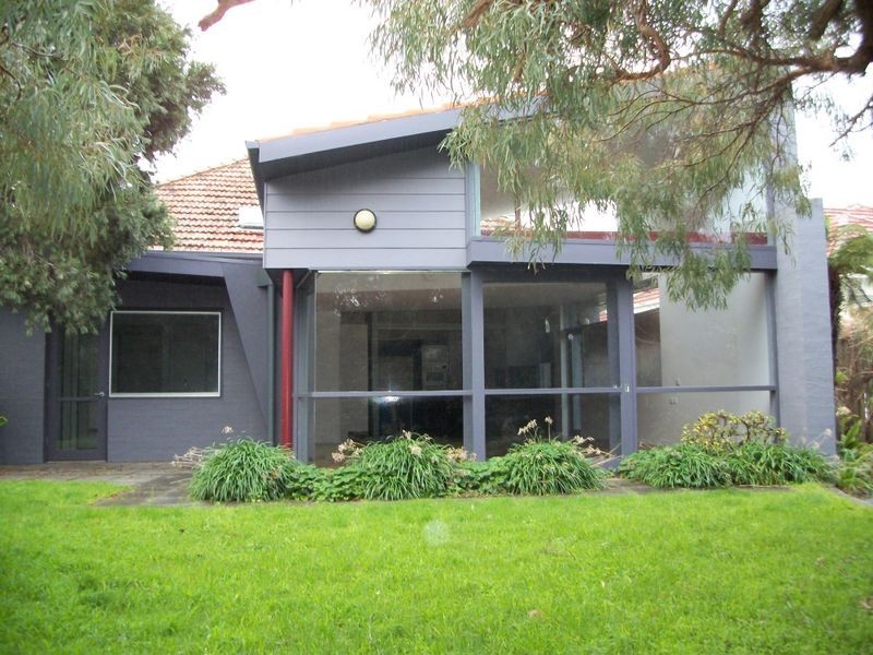 13 Dawson Avenue, Brighton VIC 3186