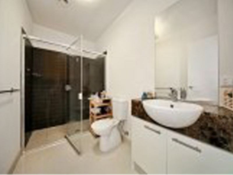 6/21 Lillimur Road, Ormond VIC 3204