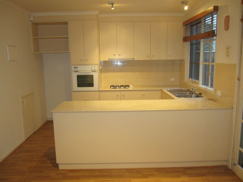 18/1 Ripley Grove, Caulfield North VIC 3161