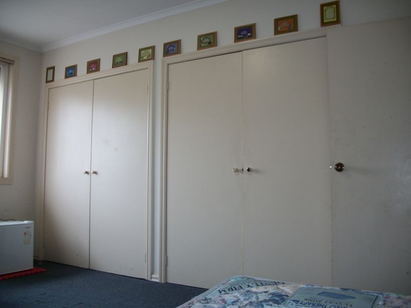 Upstairs 3 Loch Avenue, St Kilda East VIC 3183