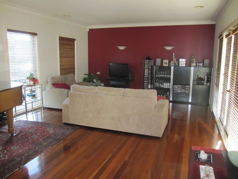 36 El Nido Grove, Carnegie VIC 3163