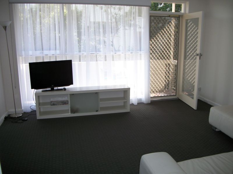 4/44 Westbury Street, St Kilda East VIC 3183