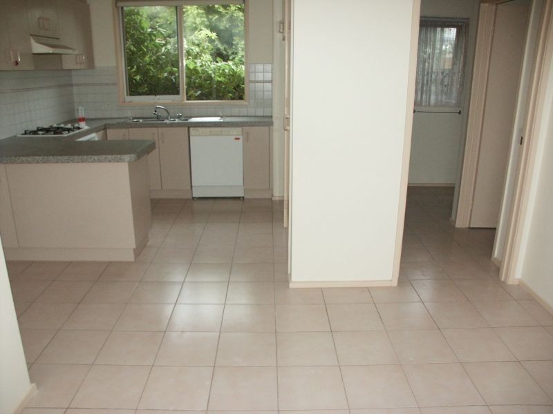 1/106 Oakleigh Road, Carnegie VIC 3163