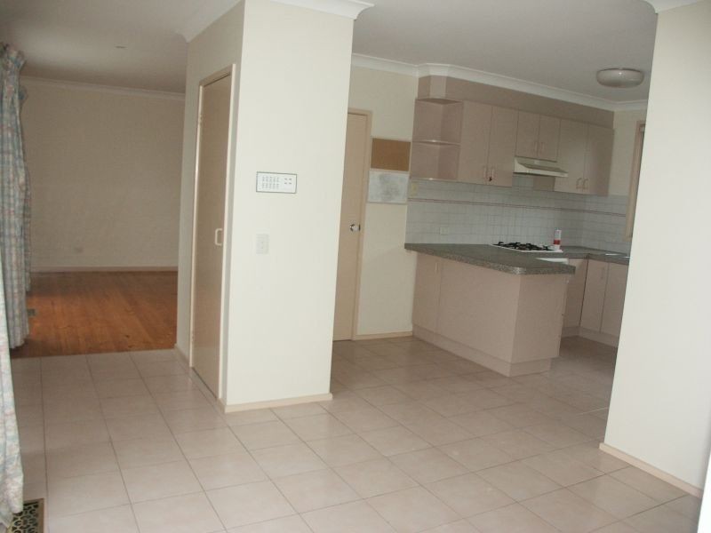 1/106 Oakleigh Road, Carnegie VIC 3163