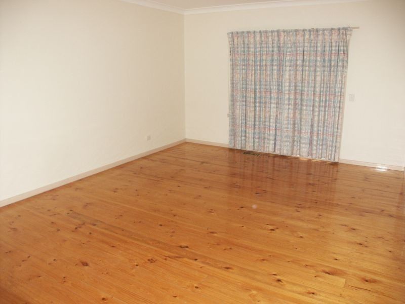 1/106 Oakleigh Road, Carnegie VIC 3163