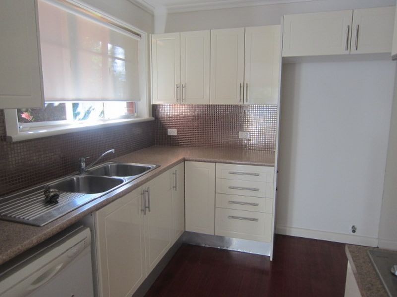 2 Highview Road, Bentleigh East VIC 3165