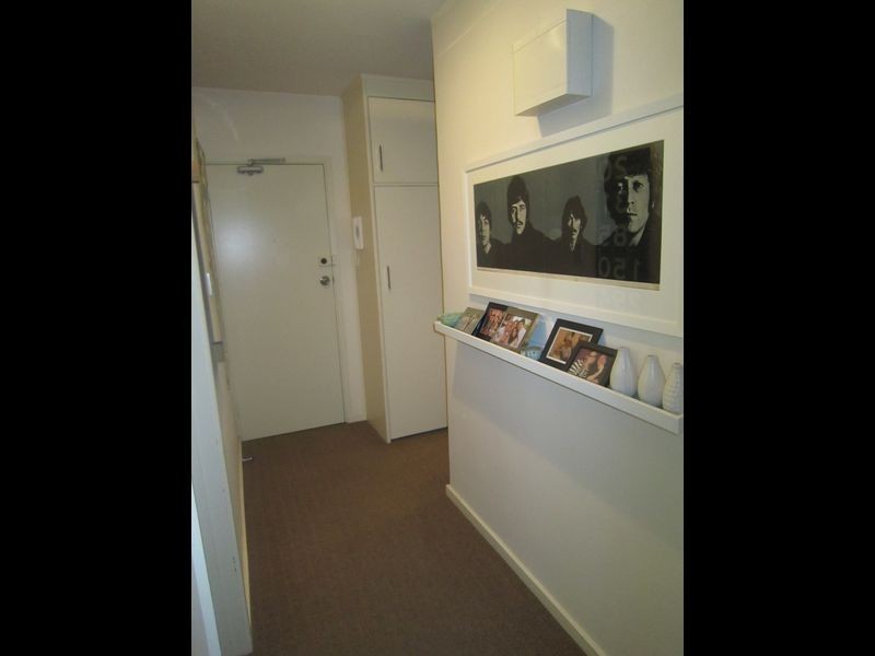 3/2 Woodstock Street, St Kilda East VIC 3183