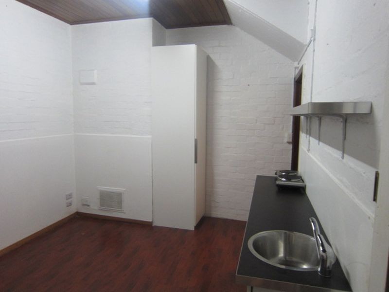 Front 95 North Road, Brighton VIC 3186