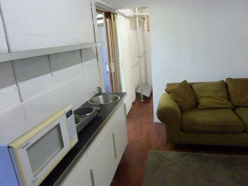 Front 95 North Road, Brighton VIC 3186