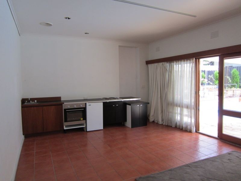 Rear 95 North Road, Brighton VIC 3186