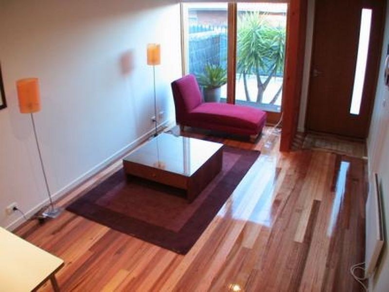 4/12 Wyuna Road, Caulfield North VIC 3161